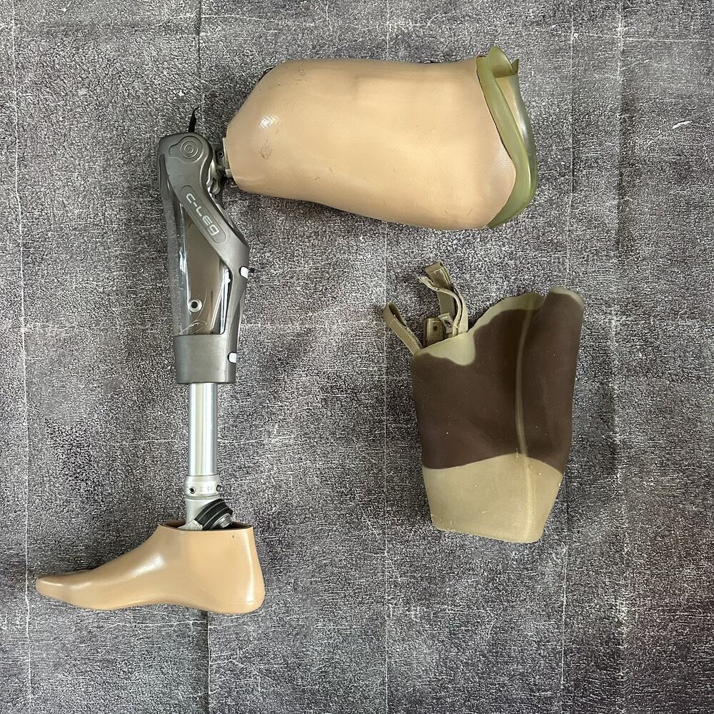 2012 Otto Block C Leg Micorprocessor Gray Prosthetic Knee & Right Foot Sz 29